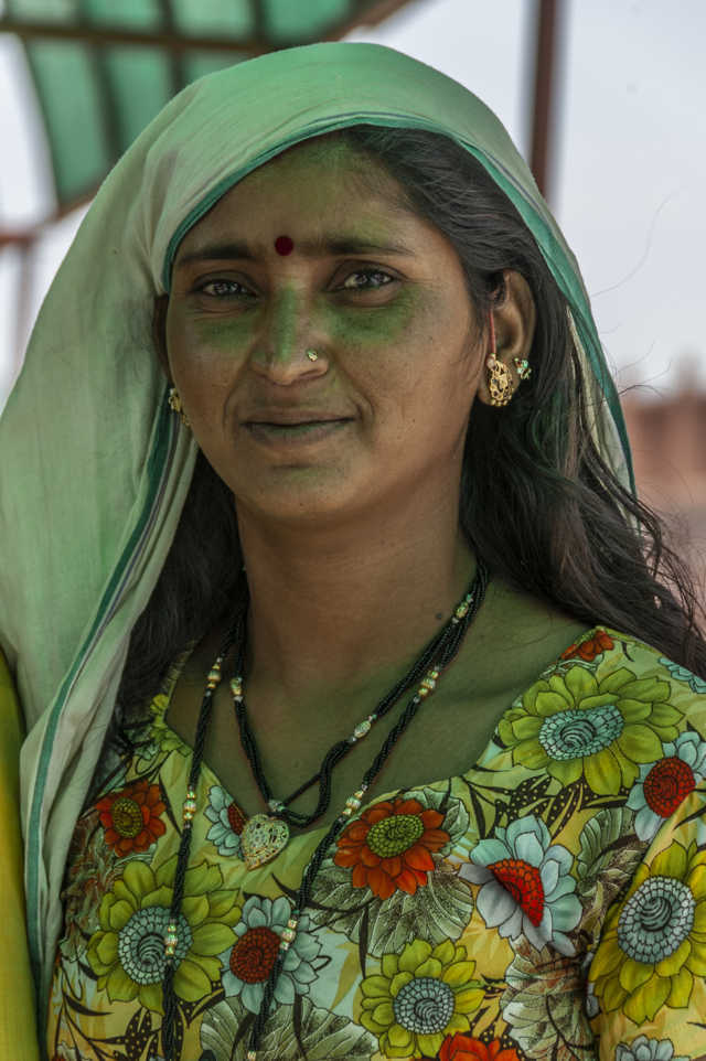 58 - India - Osian - mujer
